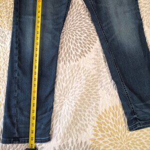 Tommy Jeans Worn Wash 38x32